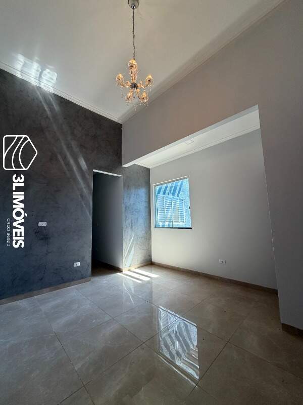 Casa à venda no Jardim dos Ipes: 