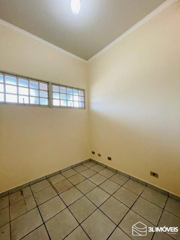 Casa para aluguel no Colinos: 