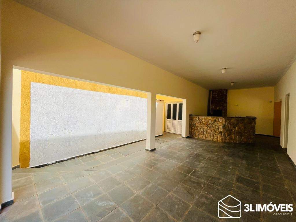 Casa para aluguel no Colinos: 