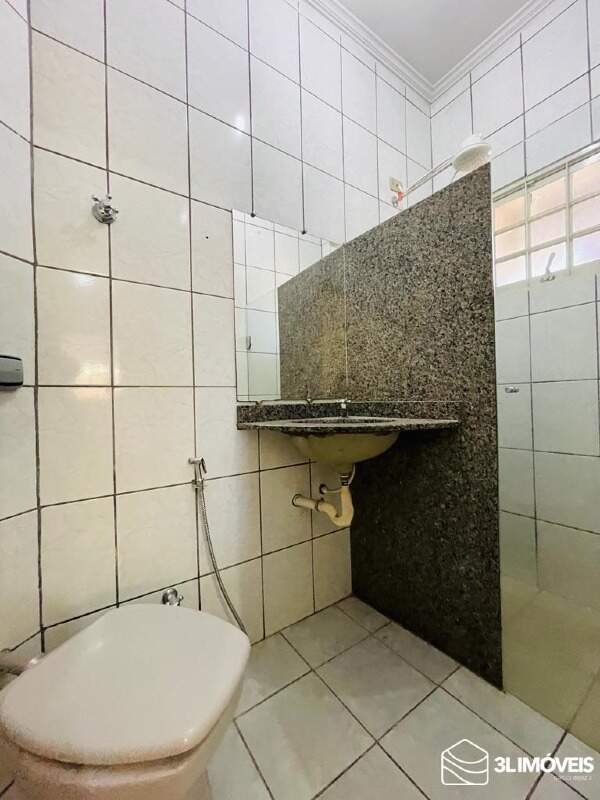 Casa para aluguel no Colinos: 