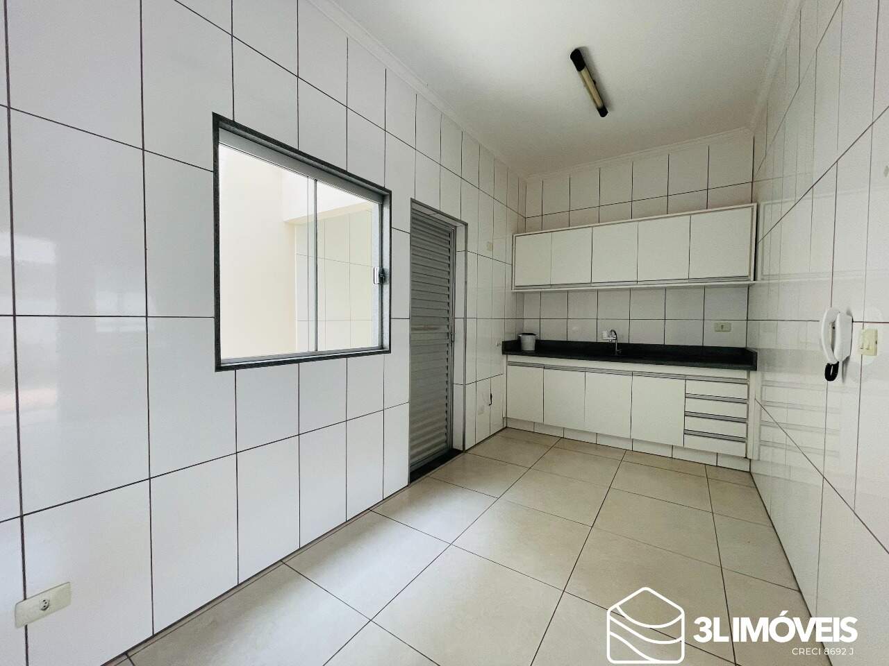 Casa para aluguel no Jardim Primaveril: 