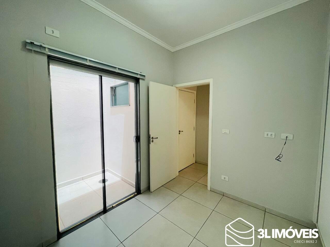Casa para aluguel no Jardim Primaveril: 