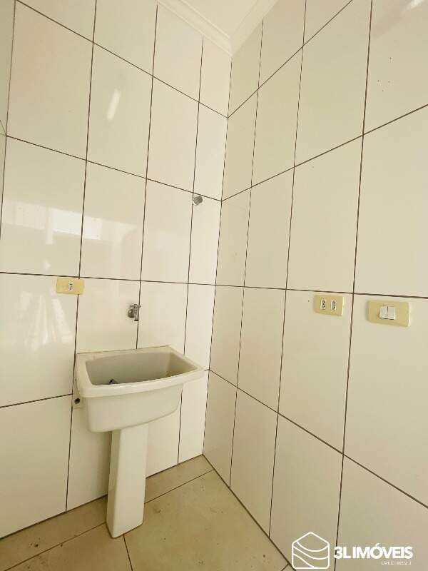 Casa para aluguel no Jardim Primaveril: 