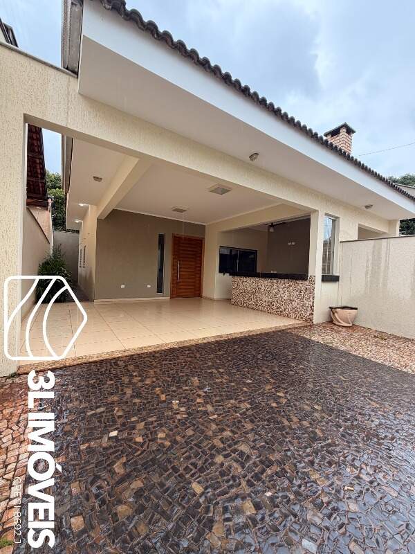 Casa para aluguel no Colinos: 