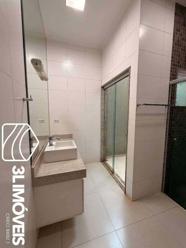 Casa para aluguel no Colinos: