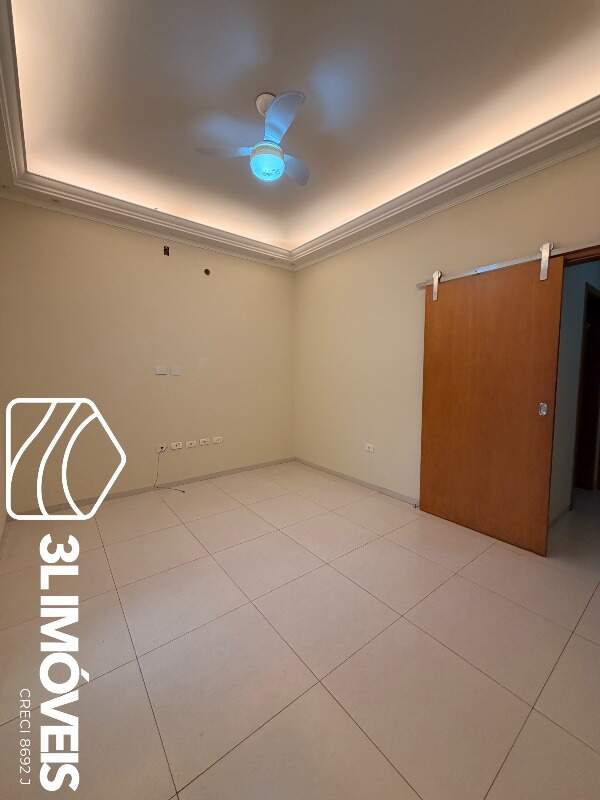 Casa para aluguel no Colinos: