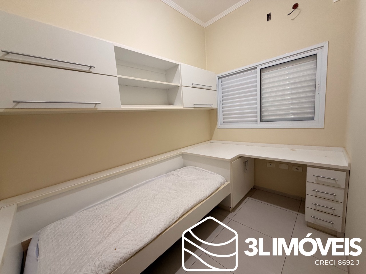 Casa para aluguel no Colinos: