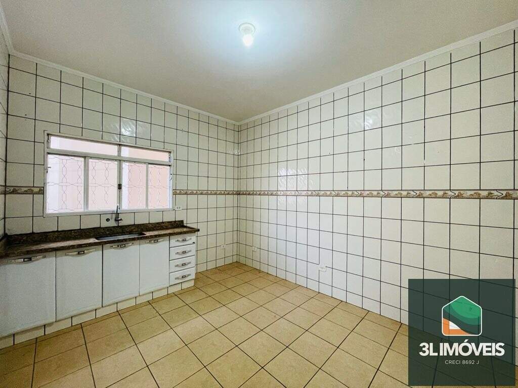 Casa para aluguel no Jardim Primaveril: 