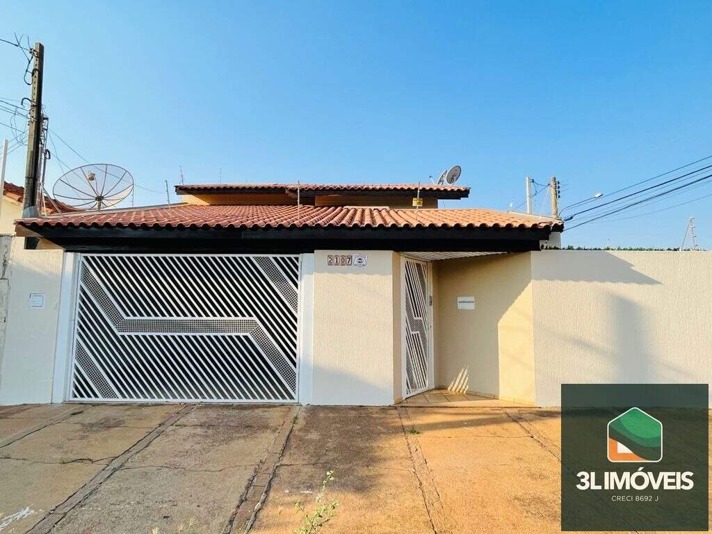 Casa para aluguel no Jardim Primaveril: 