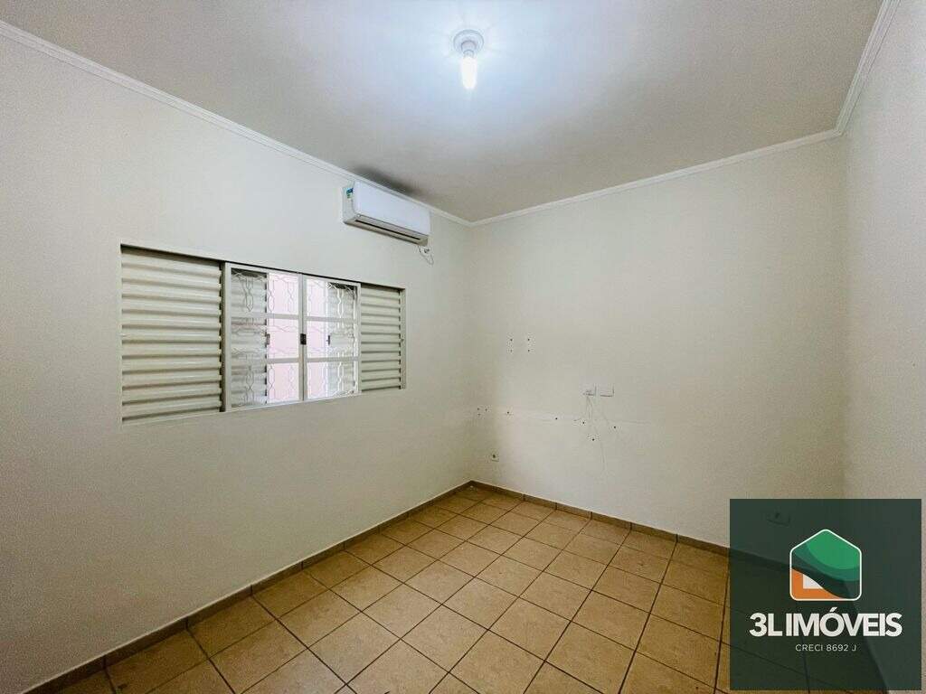 Casa para aluguel no Jardim Primaveril: 