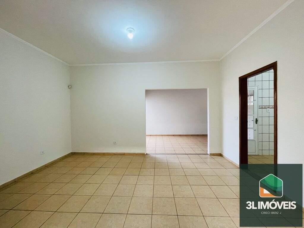 Casa para aluguel no Jardim Primaveril: 
