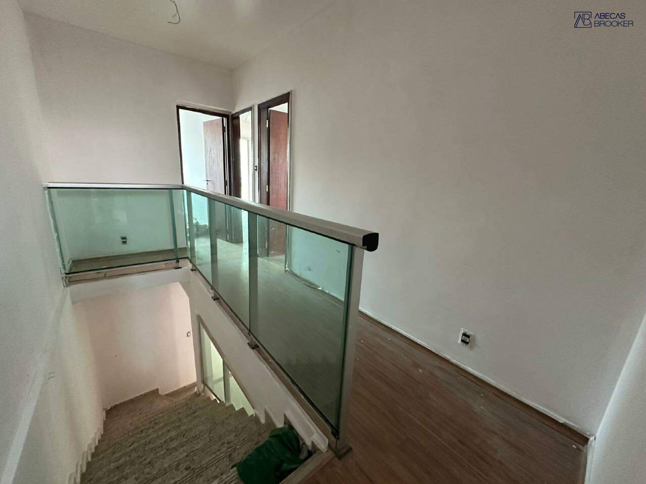 Casa, 3 quartos, 193 m² - Foto 1