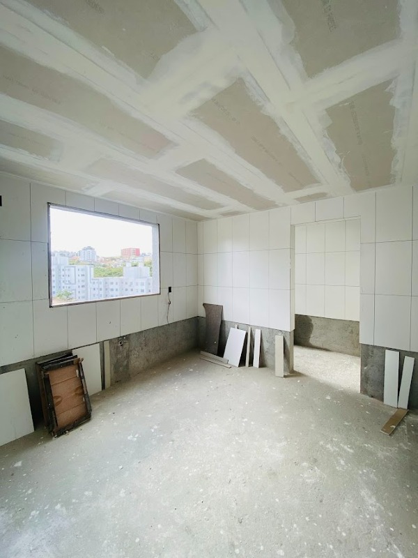 Apartamento à venda no Cabral : 