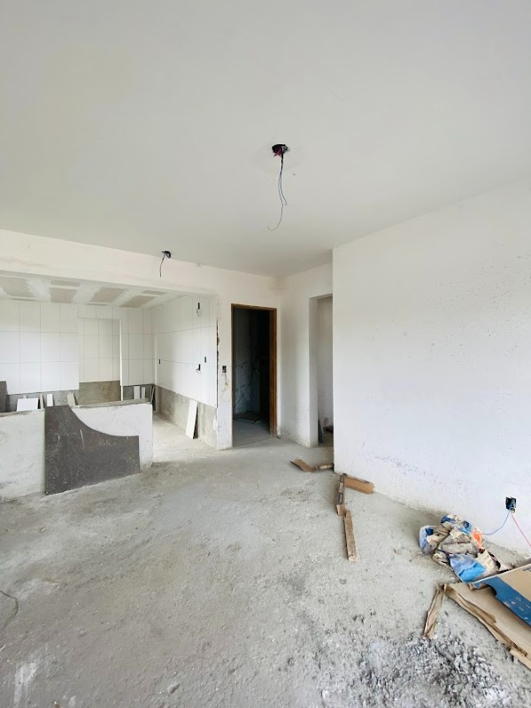 Apartamento à venda no Cabral : 