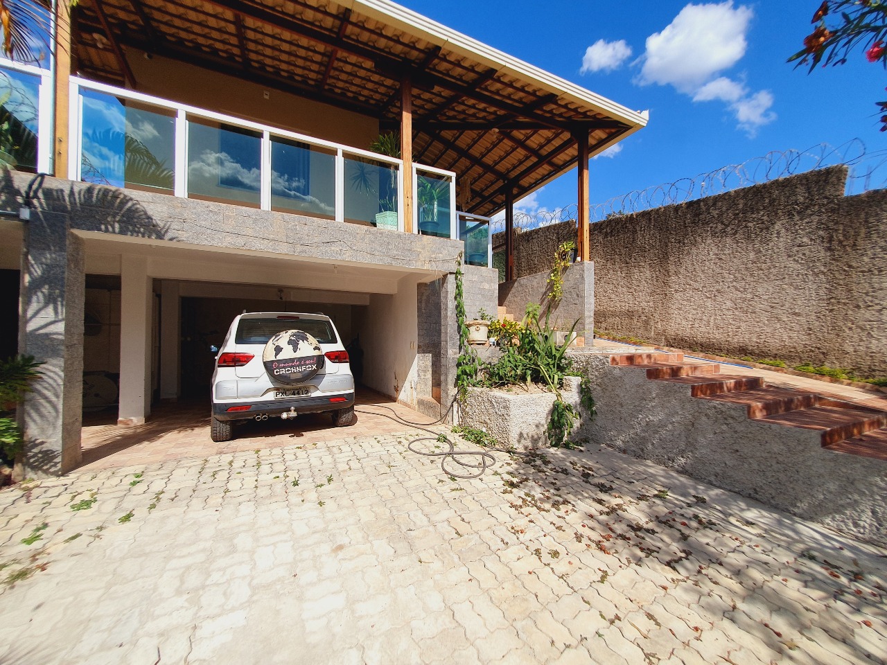Casa em Condominio à venda no Tropical: 