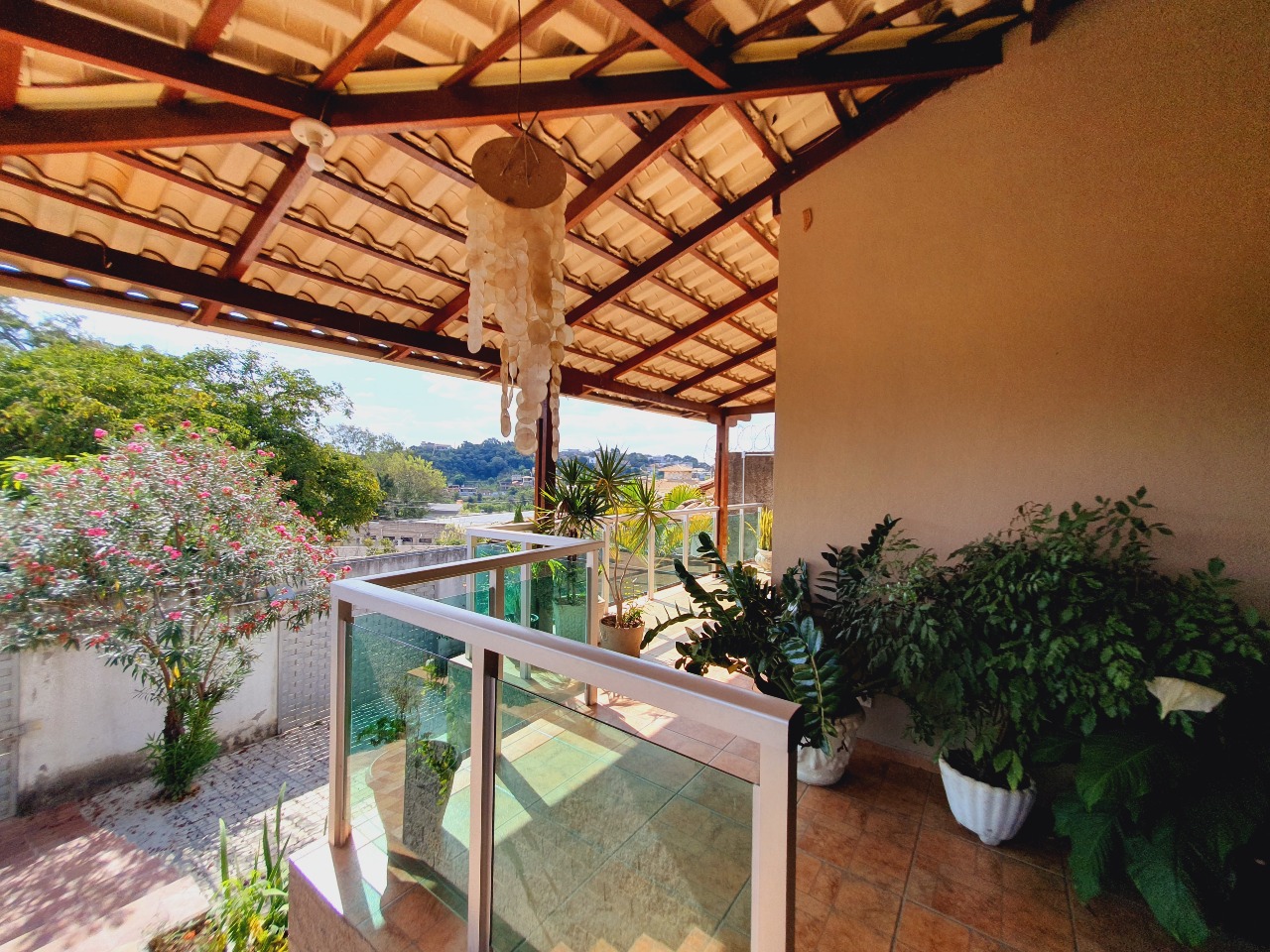 Casa em Condominio à venda no Tropical: 