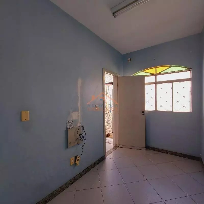 Casa para aluguel no Santa Cruz Industrial: 