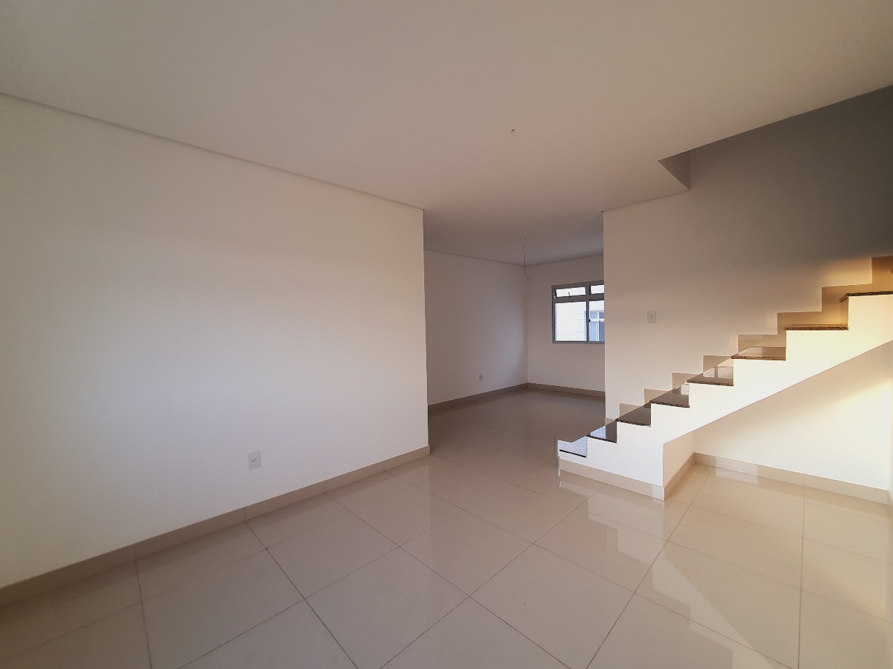 Cobertura à venda no Industrial: 