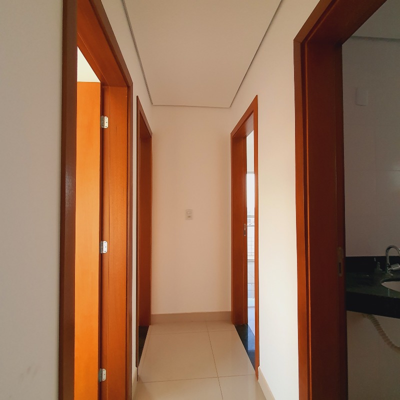 Cobertura à venda no Industrial: 