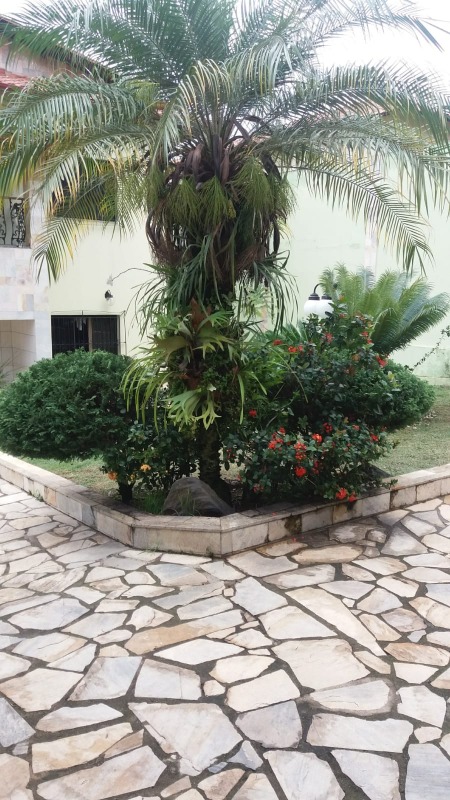 Casa à venda no Colonial: 