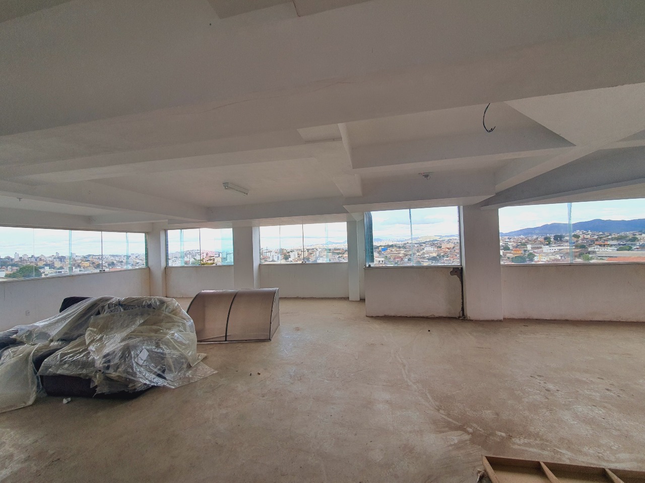 Andar corrido para aluguel no Riacho das Pedras: 