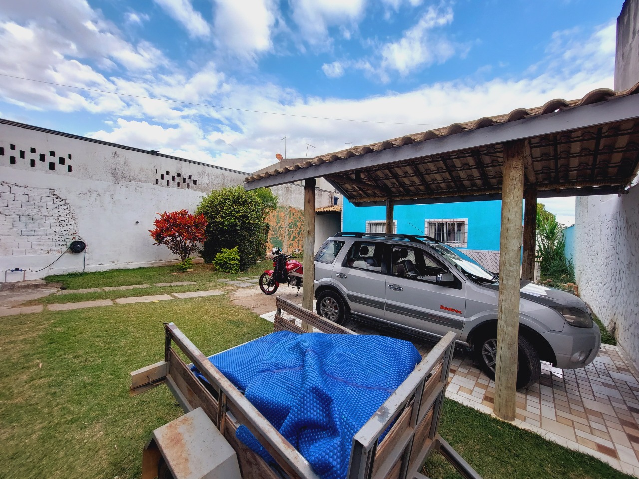 Casa à venda no Tropical: 