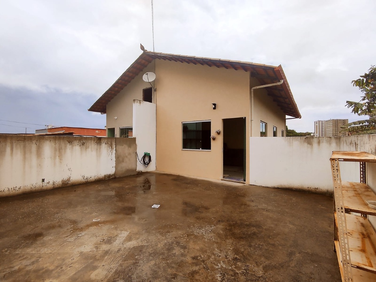 Casa à venda no Colonial: 