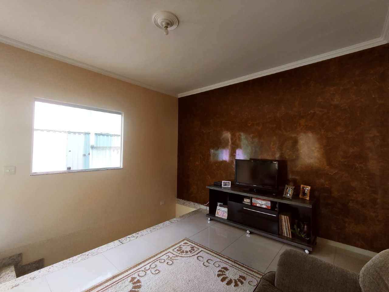 Casa à venda no Colonial: 