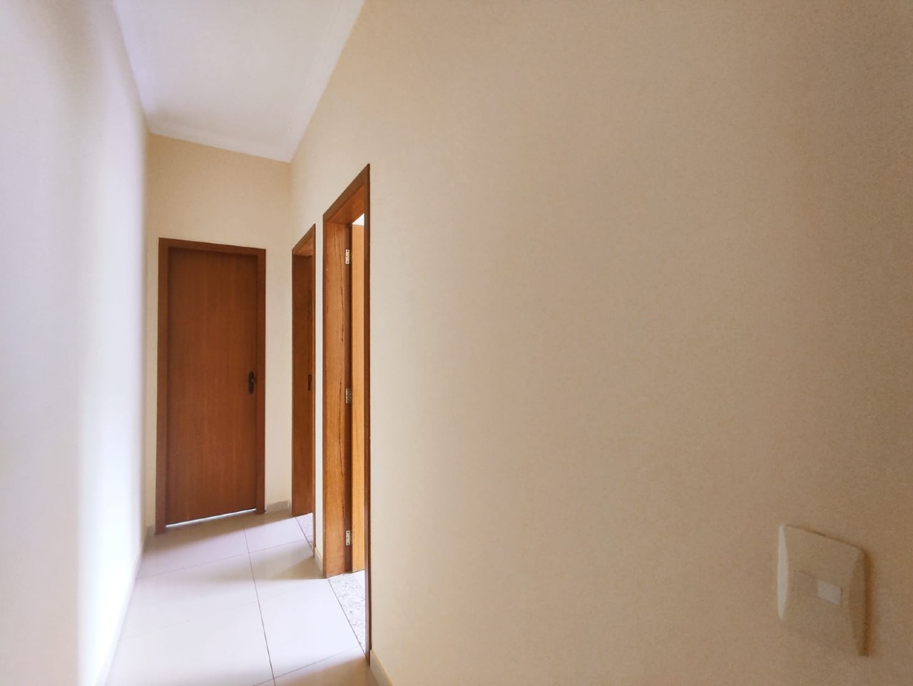 Casa à venda no Colonial: 