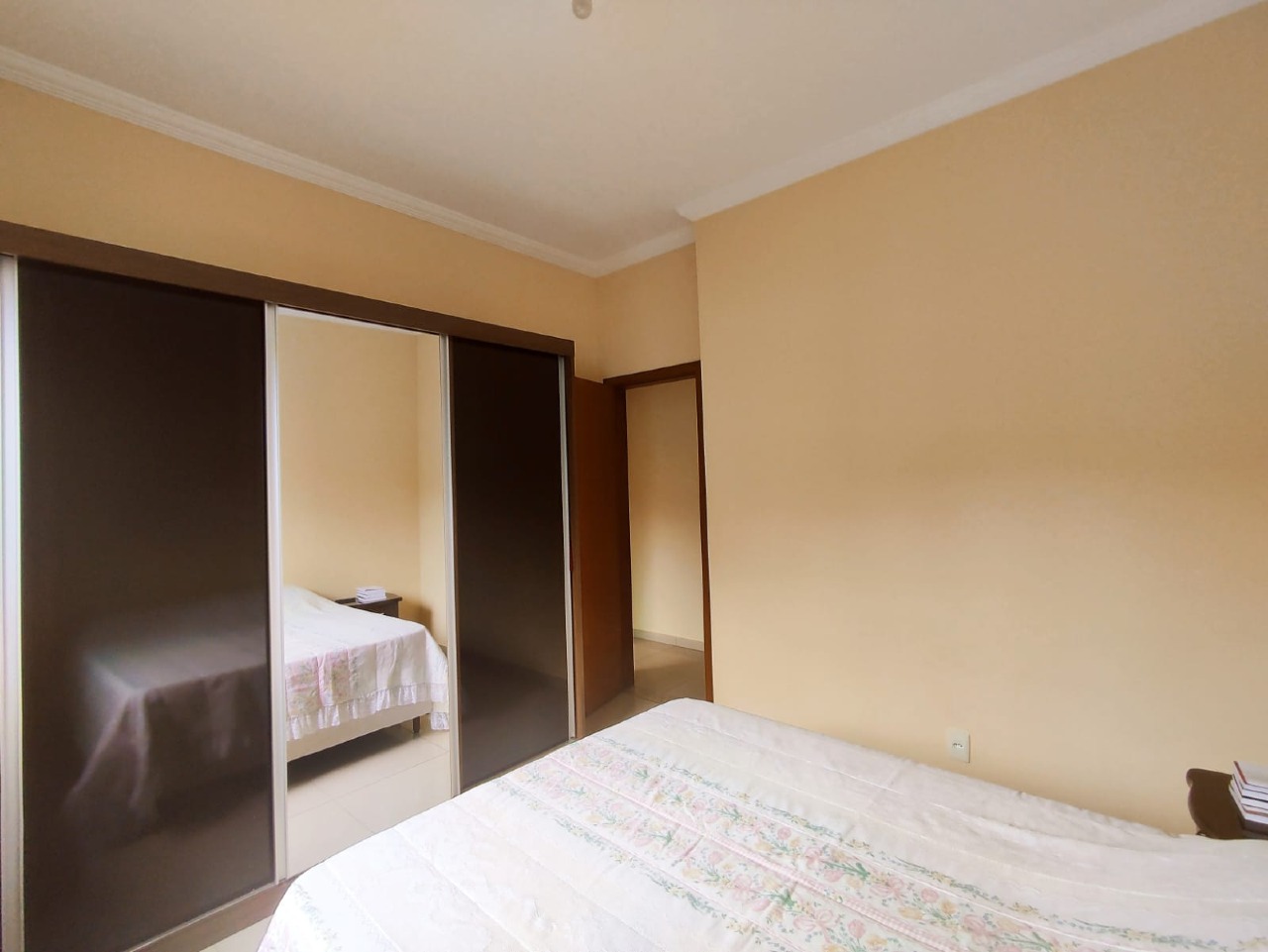 Casa à venda no Colonial: 