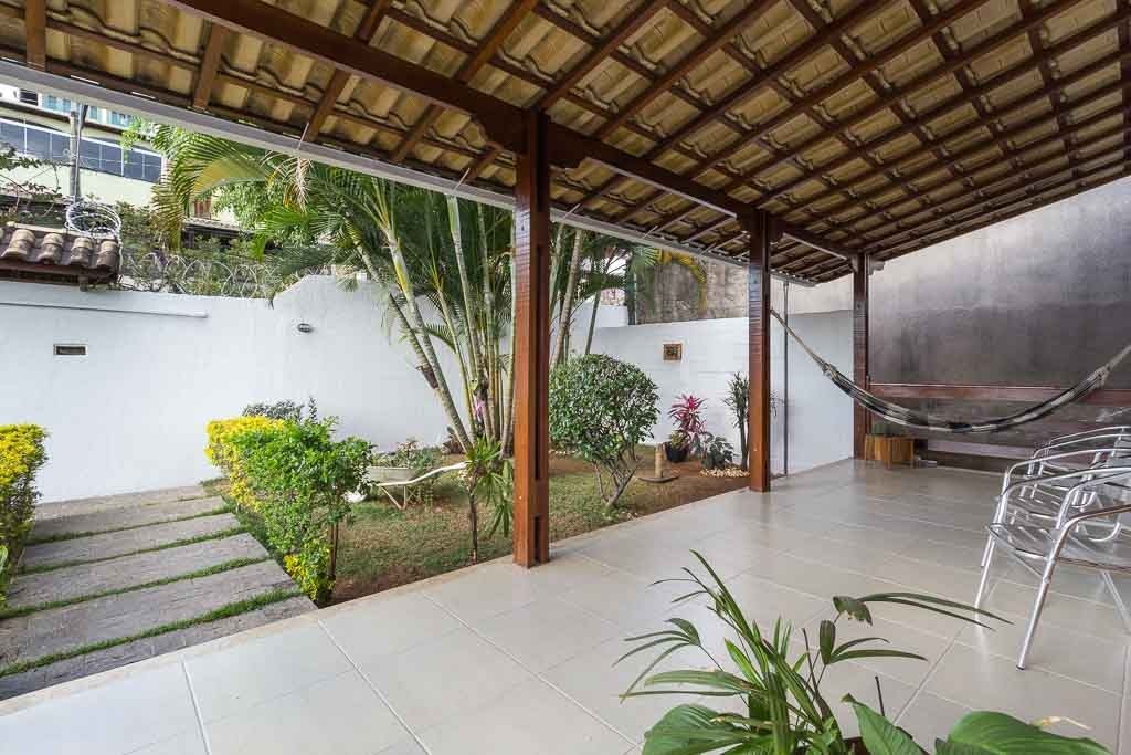 Casa à venda no Jardim Riacho das Pedras: 