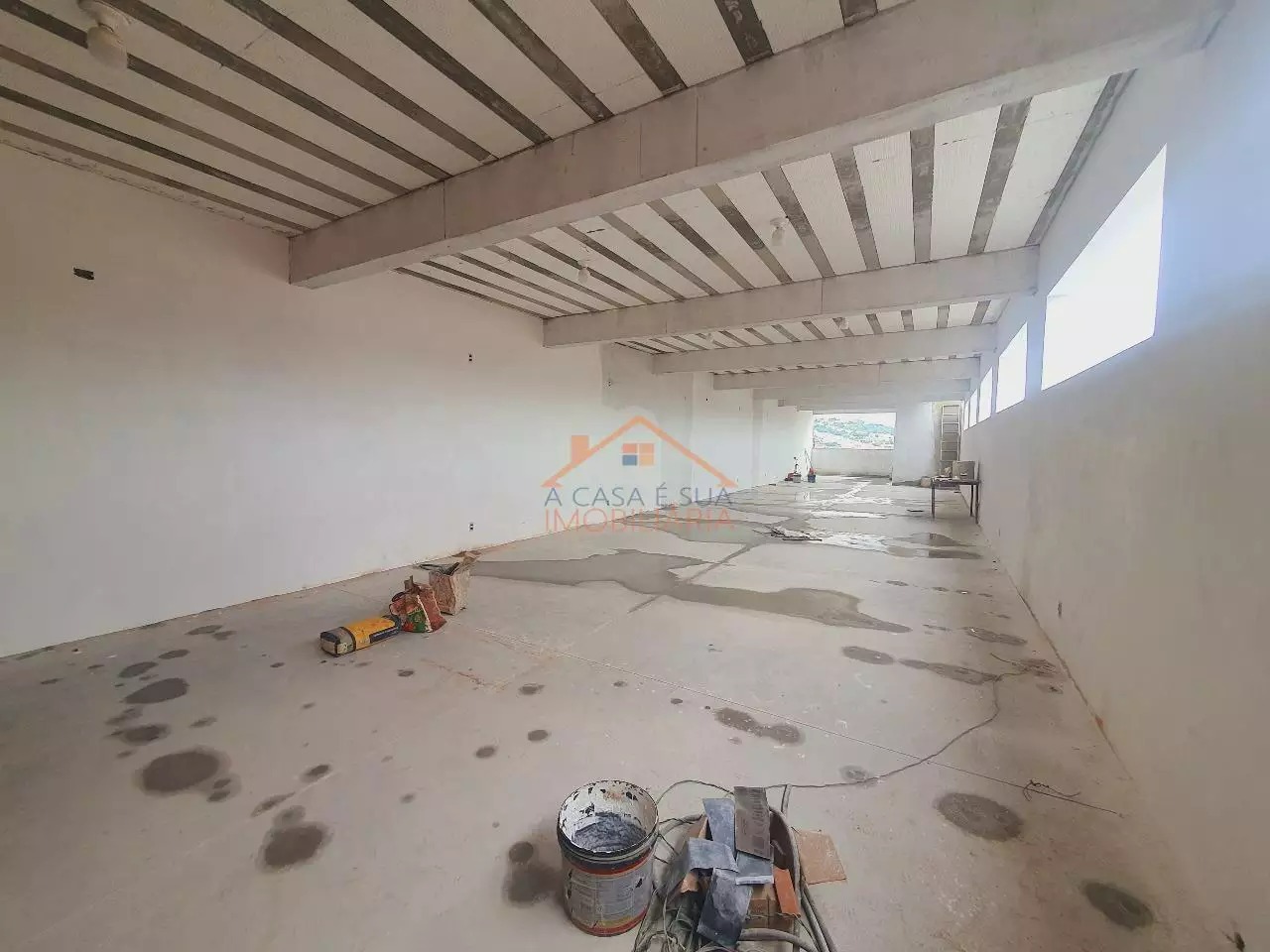 Loja para aluguel no Industrial São Luiz: 