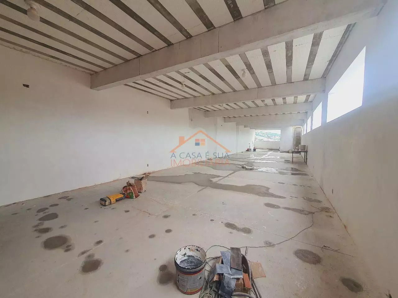 Loja para aluguel no Industrial São Luiz: 