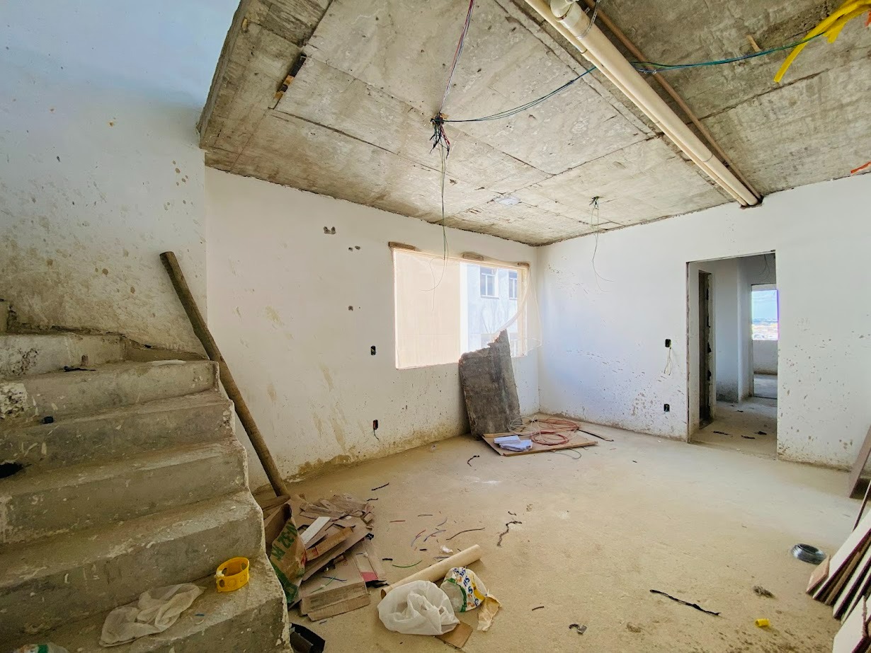 Cobertura à venda no Cabral : 