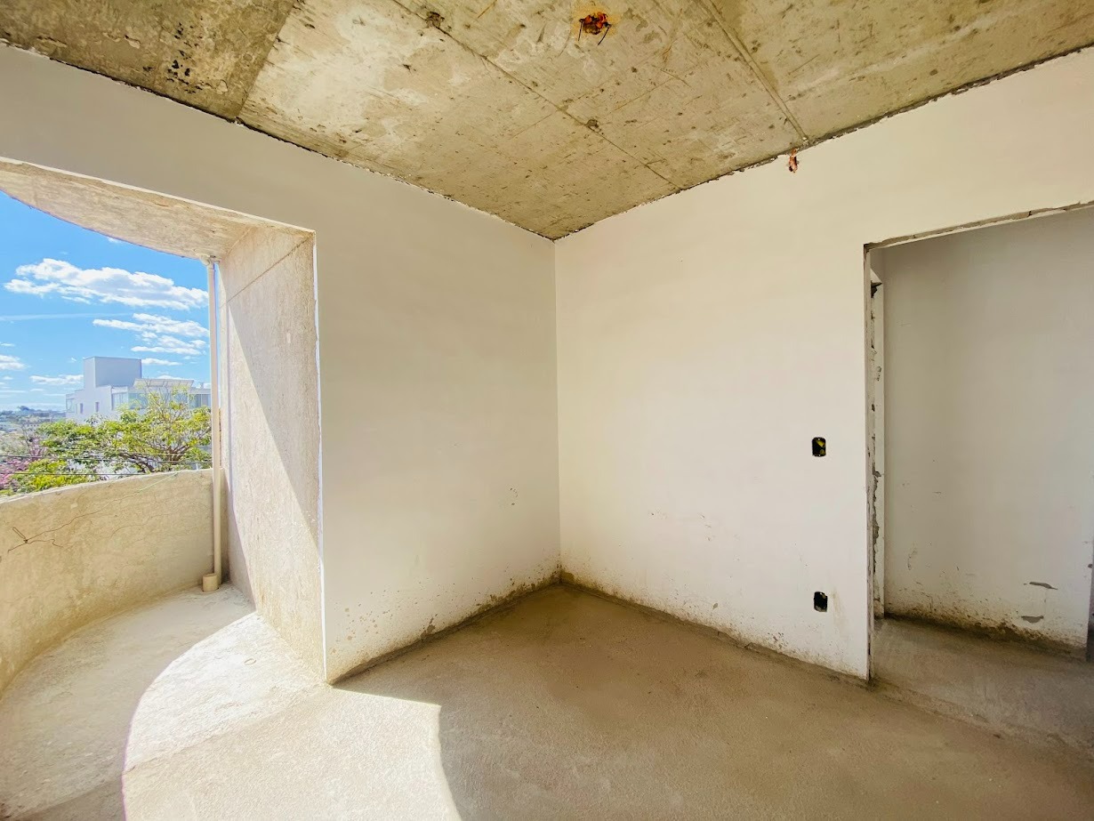 Apartamento à venda no Cabral : 