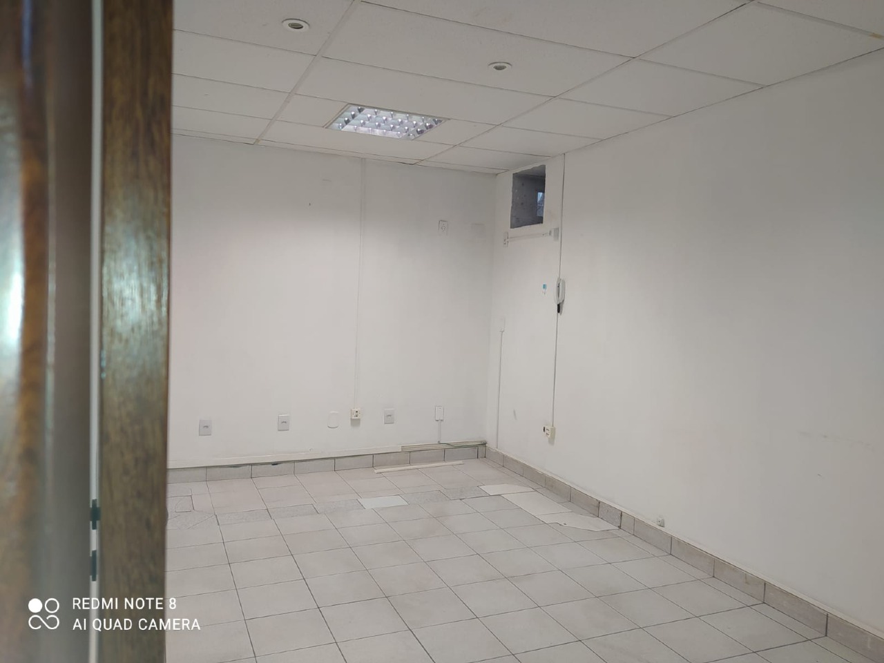 Sala para aluguel no Jardim Riacho das Pedras: 