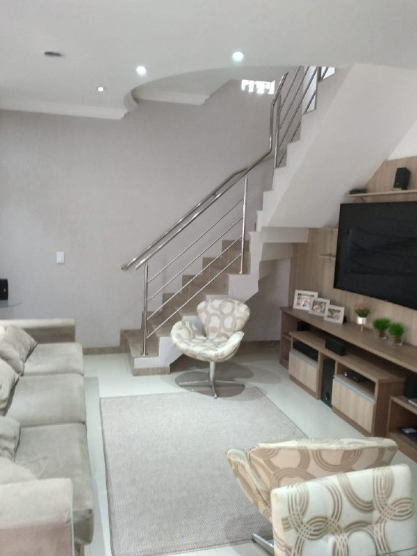 Casa em Condominio à venda no Jardim Riacho das Pedras: 