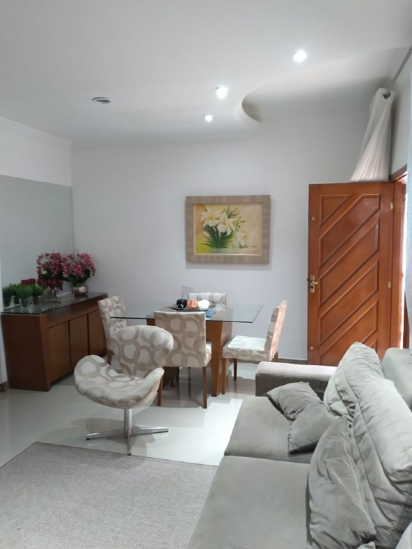 Casa em Condominio à venda no Jardim Riacho das Pedras: 