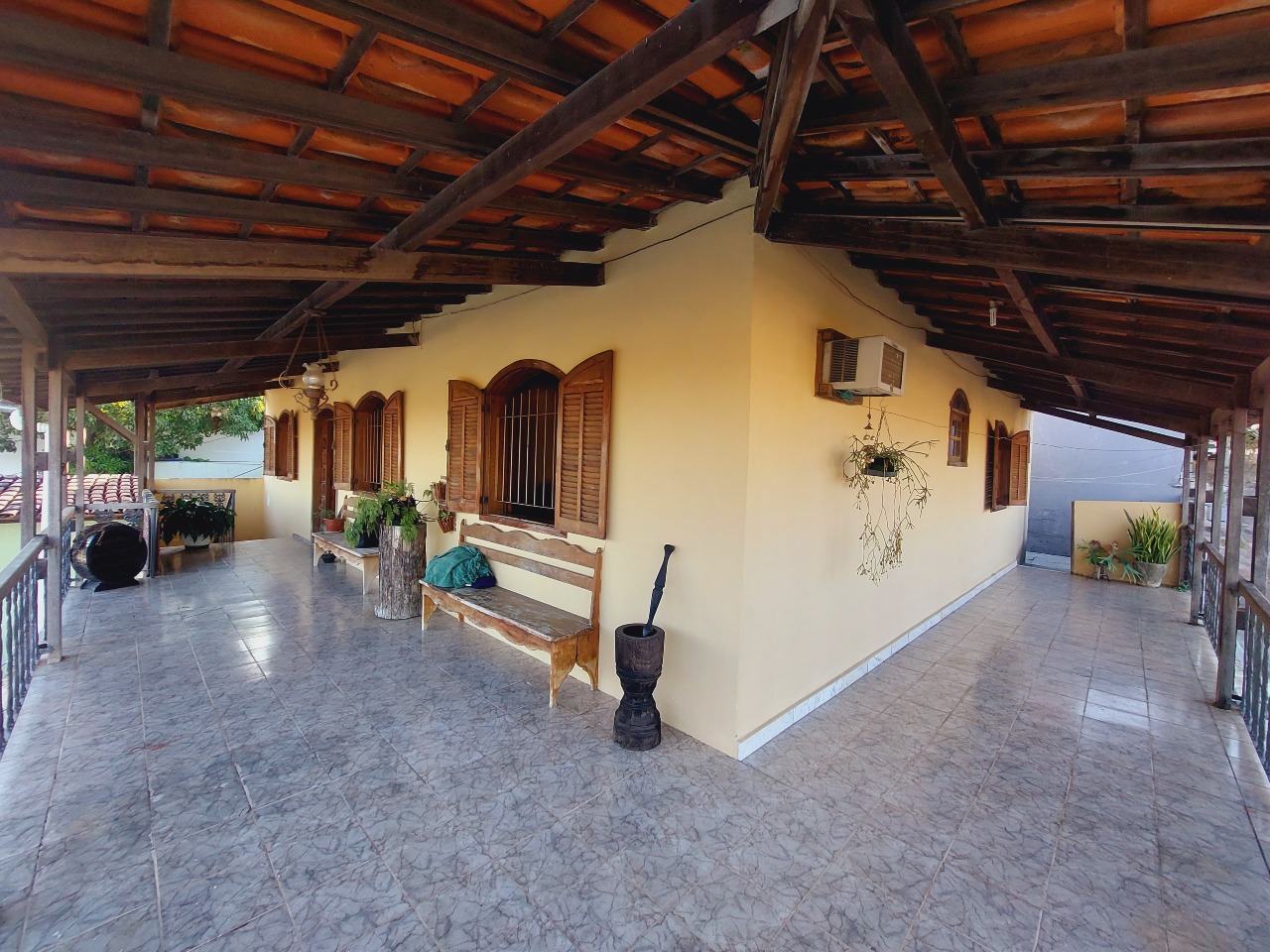 Casa à venda no Camargos: 