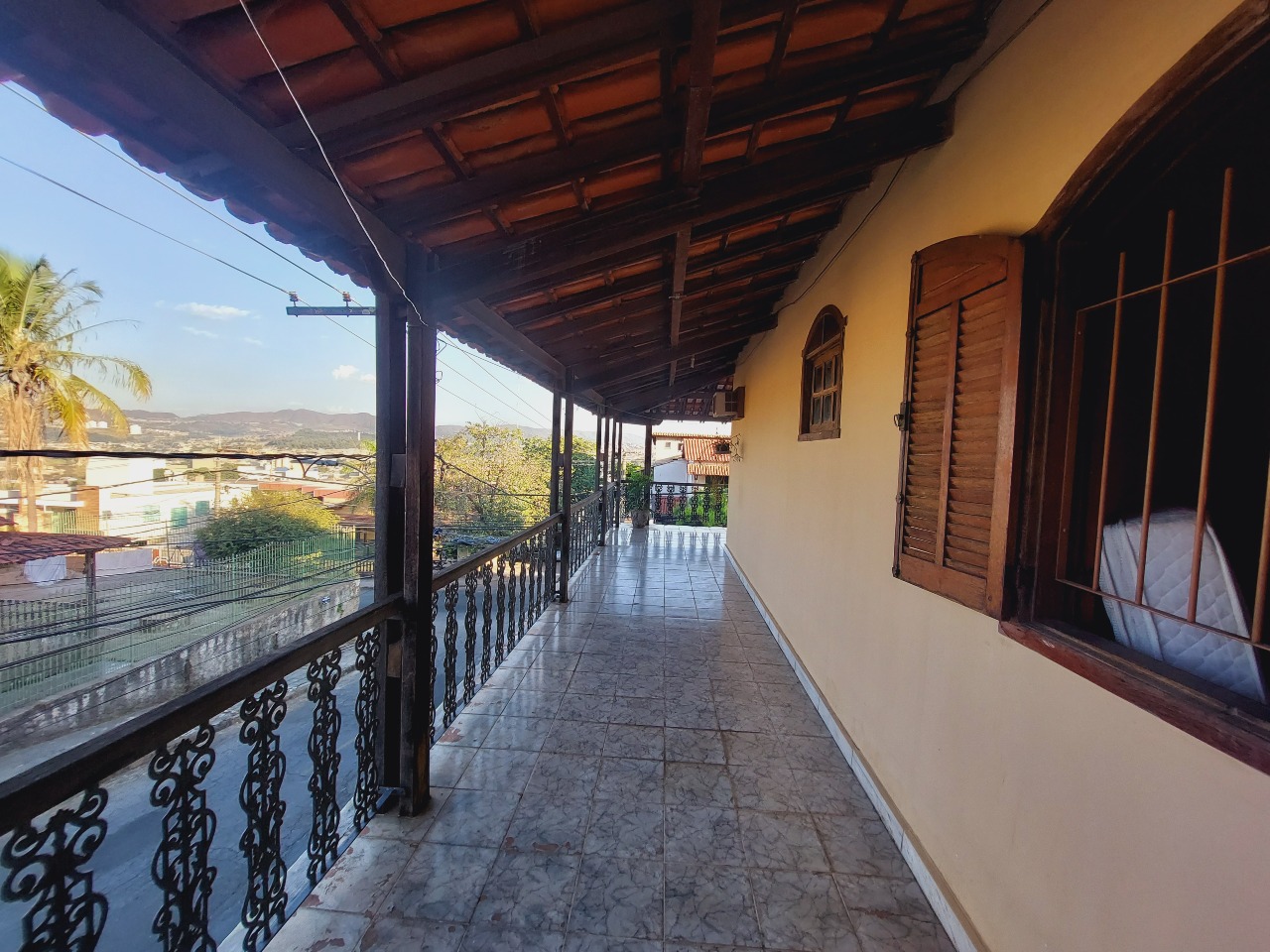 Casa à venda no Camargos: 