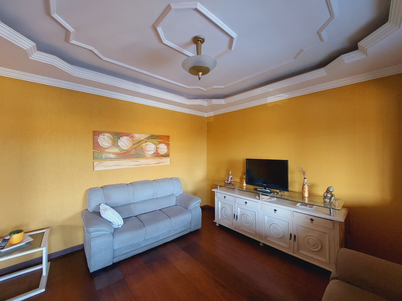 Casa à venda no Camargos: 