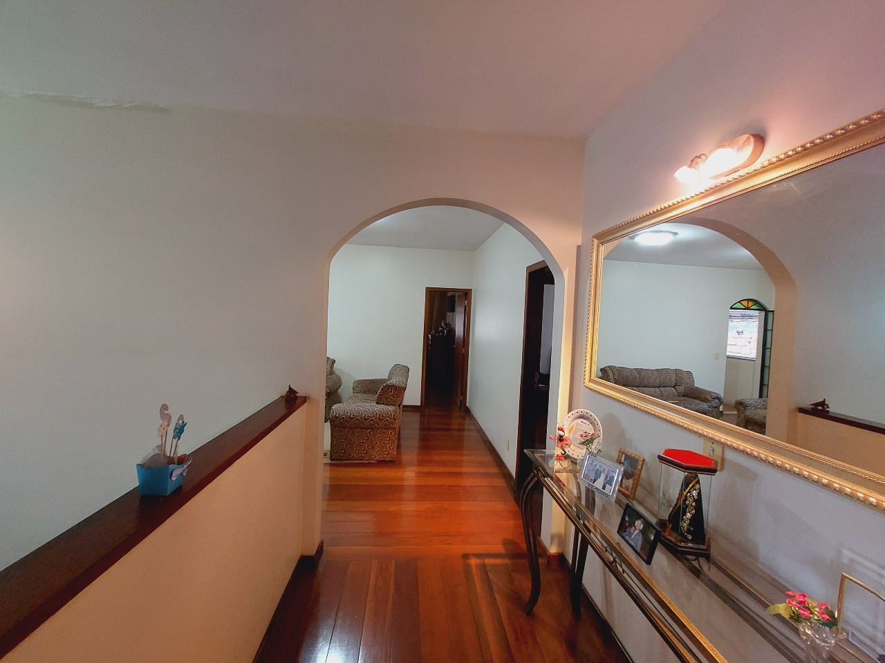 Casa à venda no Santa Cruz Industrial: 