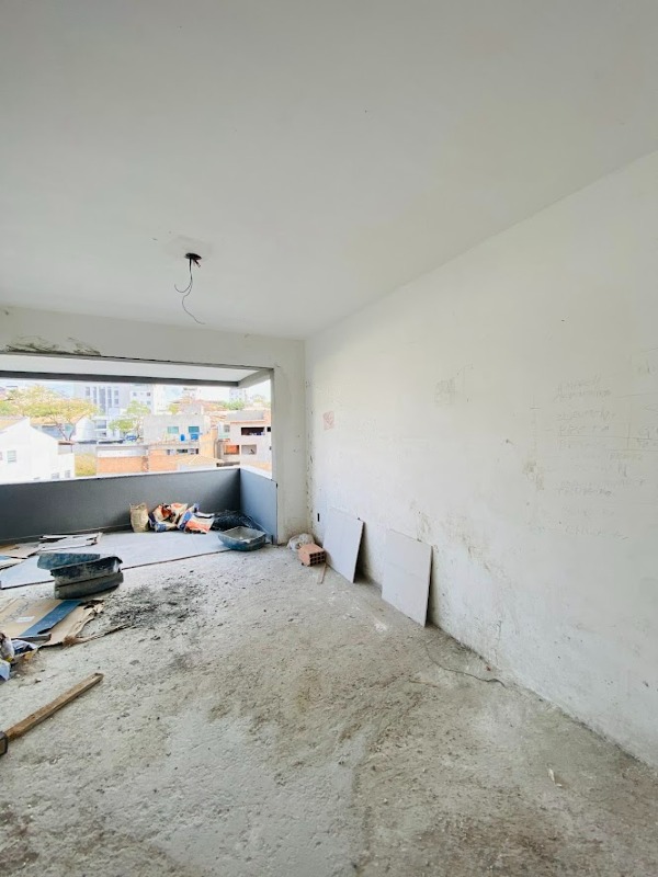 Apartamento à venda no Cabral : 