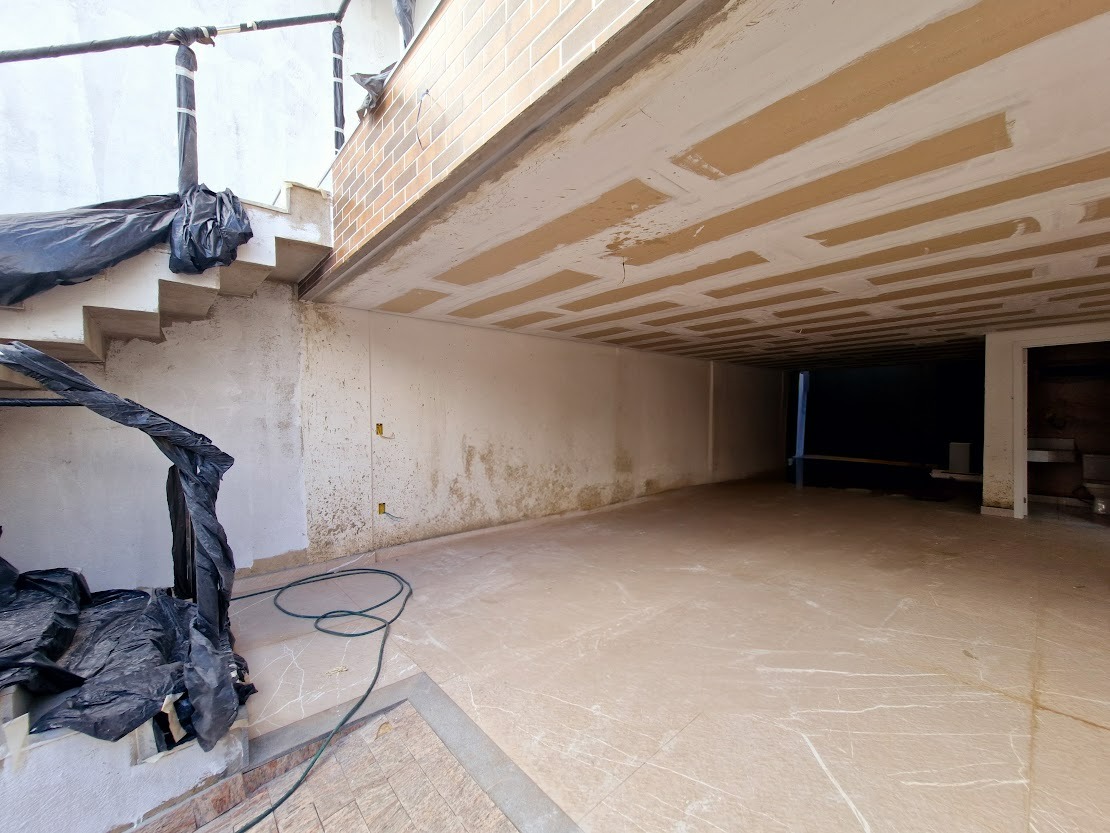 Casa à venda no Cabral : 