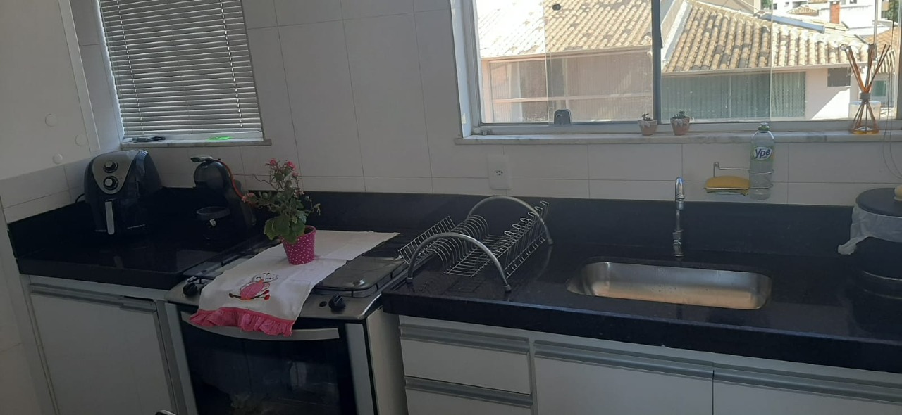 Cobertura à venda no Cabral : 