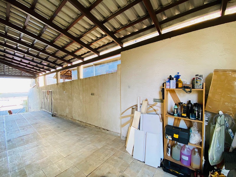 Casa à venda no Santa Cruz Industrial: 