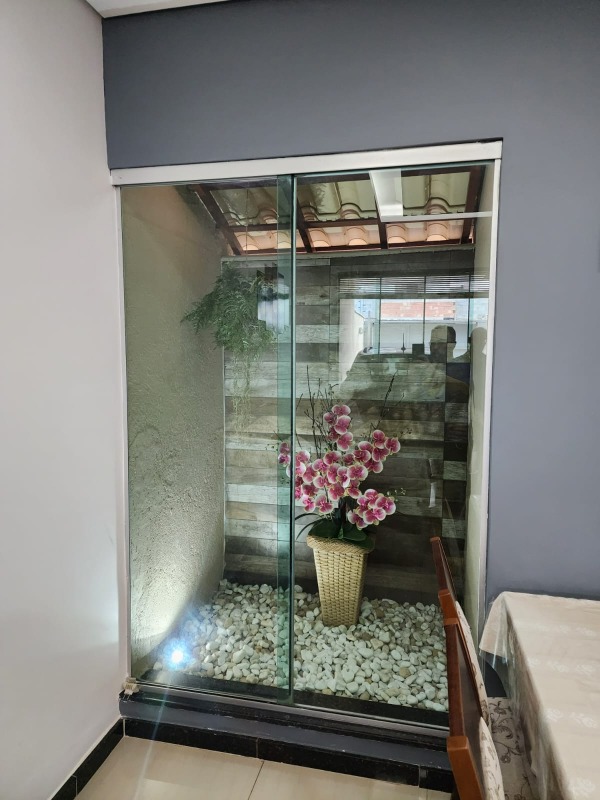 Casa à venda no Cabral : 