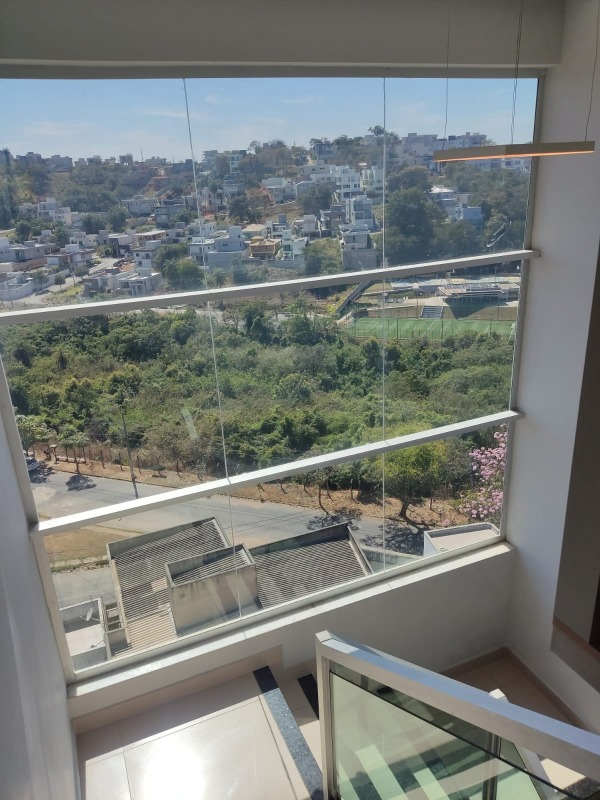 Cobertura à venda no Cabral : 