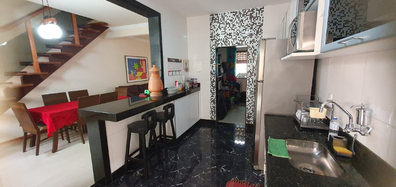 Casa à venda no Novo Eldorado: 