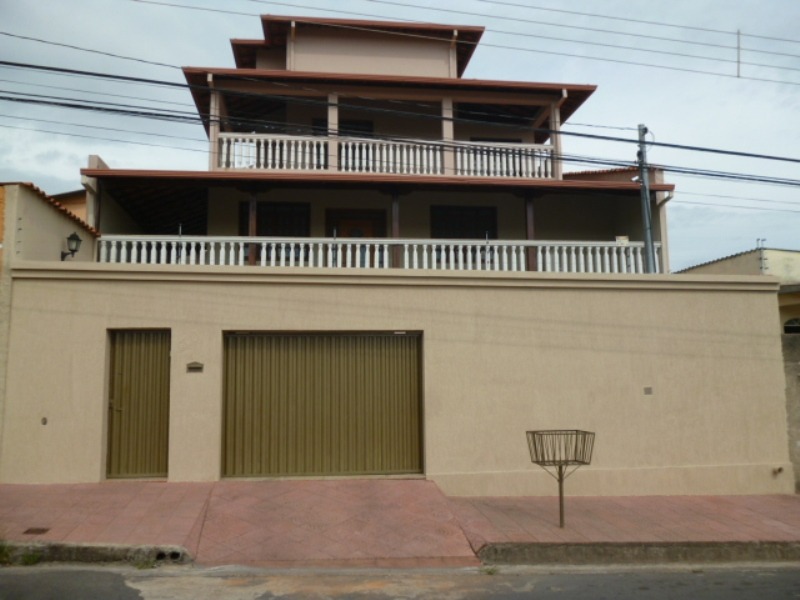 Casa à venda no Riacho das Pedras: 